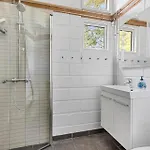 בית נופש 1403-aakirkeby-sortspaettevej-12