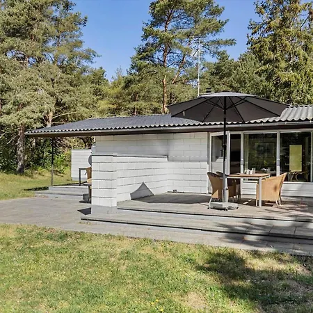 Holiday home 1403-aakirkeby-sortspaettevej-12 Vester Somarken