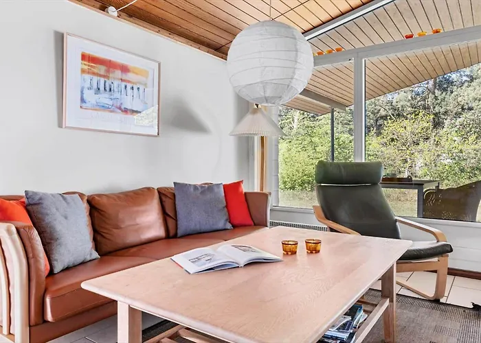 Holiday home 1403-aakirkeby-sortspaettevej-12 Vester Somarken